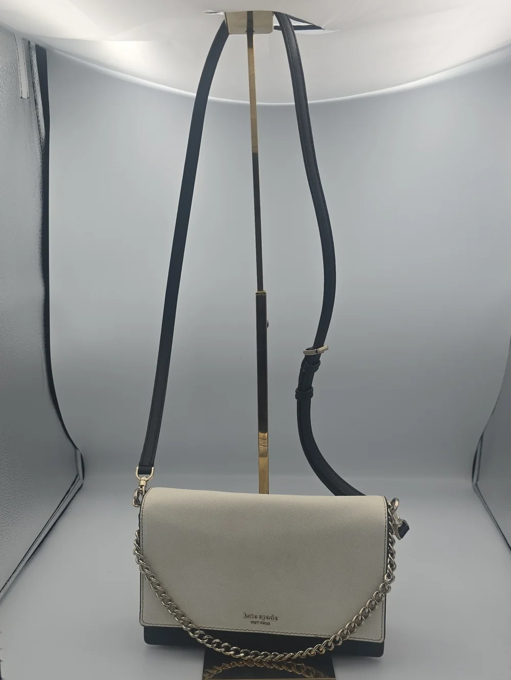 Kate Spade Cream/Black 3 Way Colorblock W/ Pink Chain Med/Large Crossbody (EUC)✨